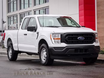2022 Oxford White Ford F-150 XL 4X4 Truck