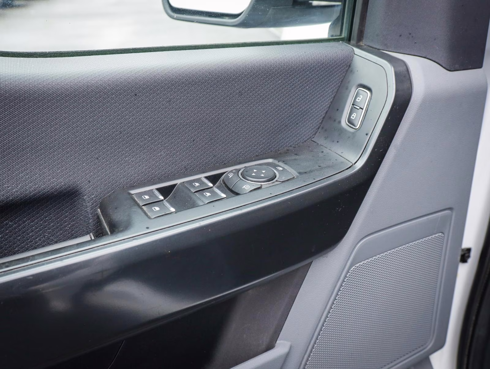 2022 Oxford White Ford F-150 XL 4X4 Truck