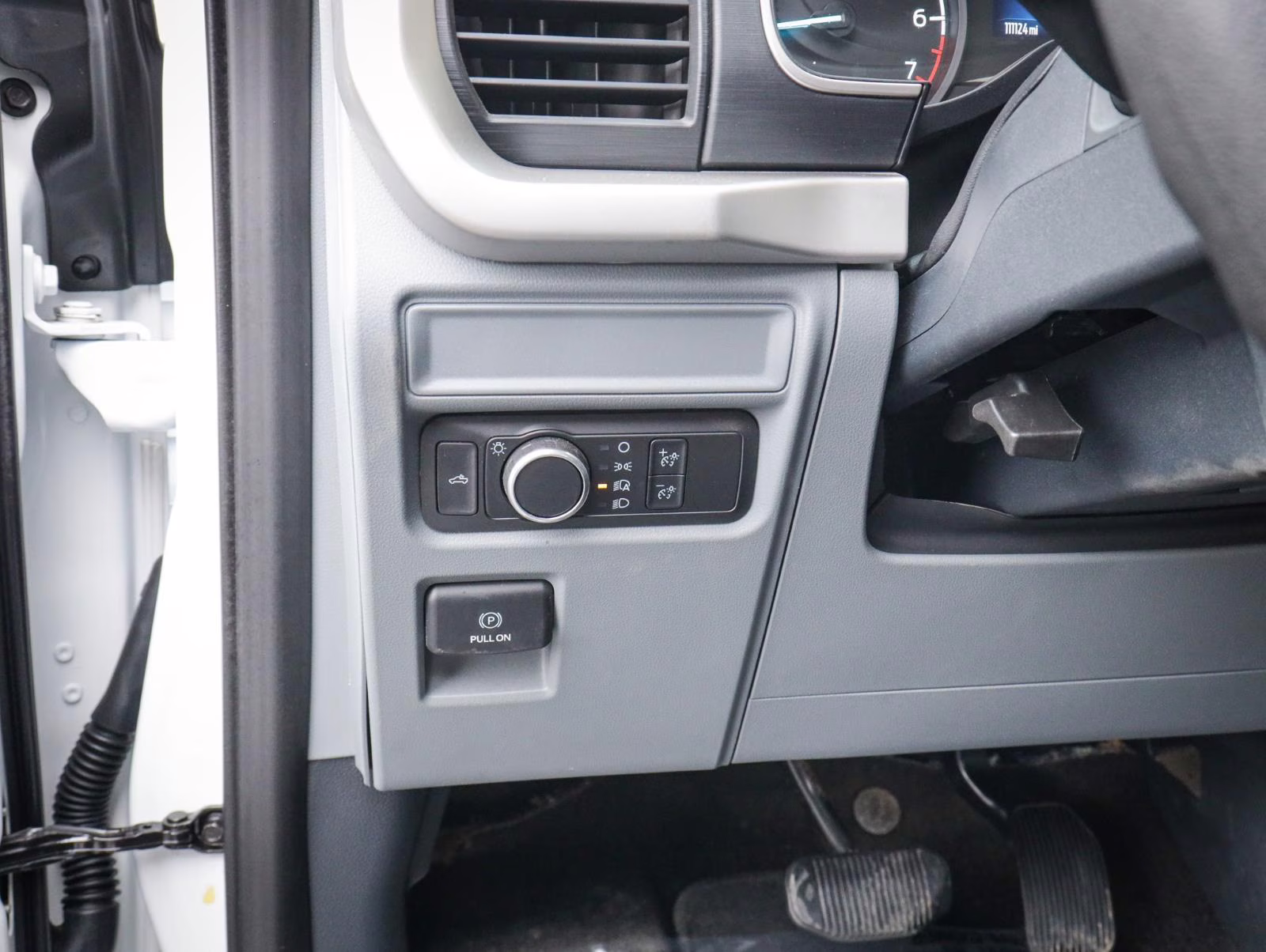 2022 Oxford White Ford F-150 XL 4X4 Truck