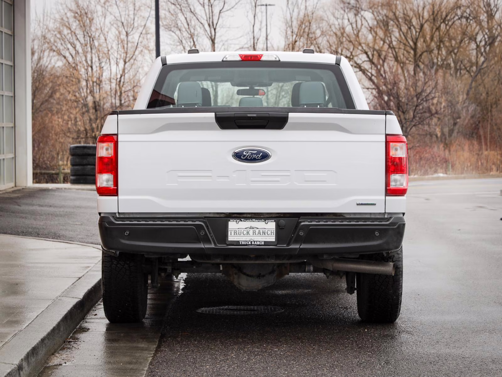 2022 Oxford White Ford F-150 XL 4X4 Truck