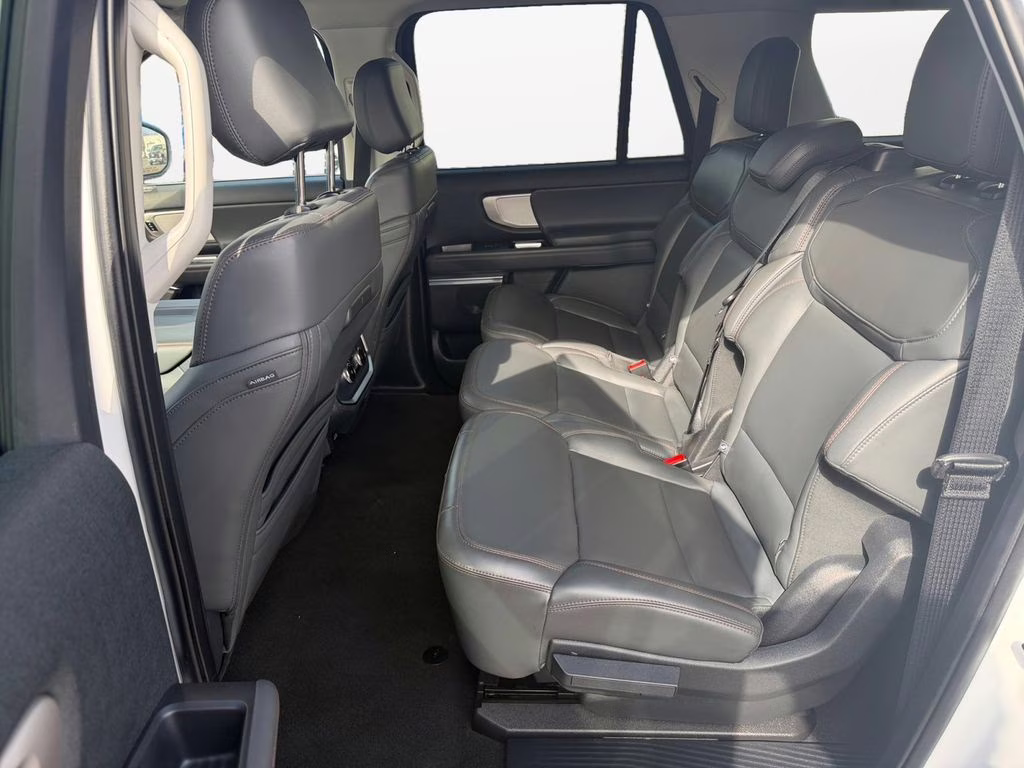 2025 Oxford White Ford Expedition Max Active 4X4 SUV