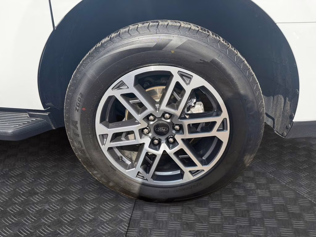 2025 Oxford White Ford Expedition Max Active 4X4 SUV