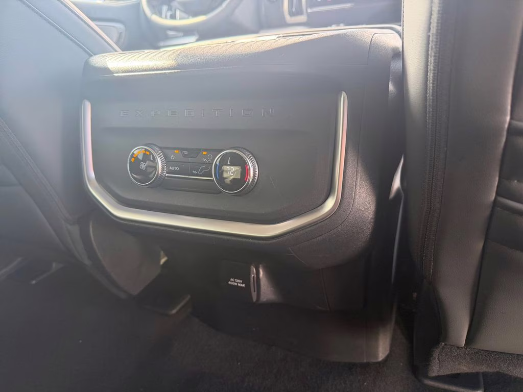 2025 Oxford White Ford Expedition Max Active 4X4 SUV