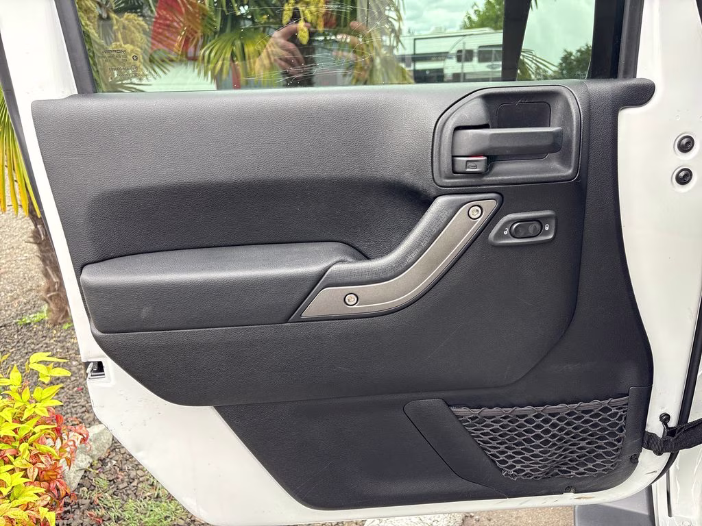 2012 Bright White Clearcoat Jeep Wrangler Unlimited Sport 4X4 SUV