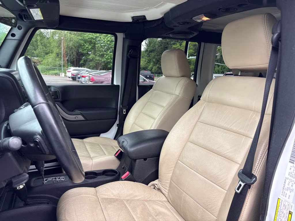 2012 Bright White Clearcoat Jeep Wrangler Unlimited Sport 4X4 SUV