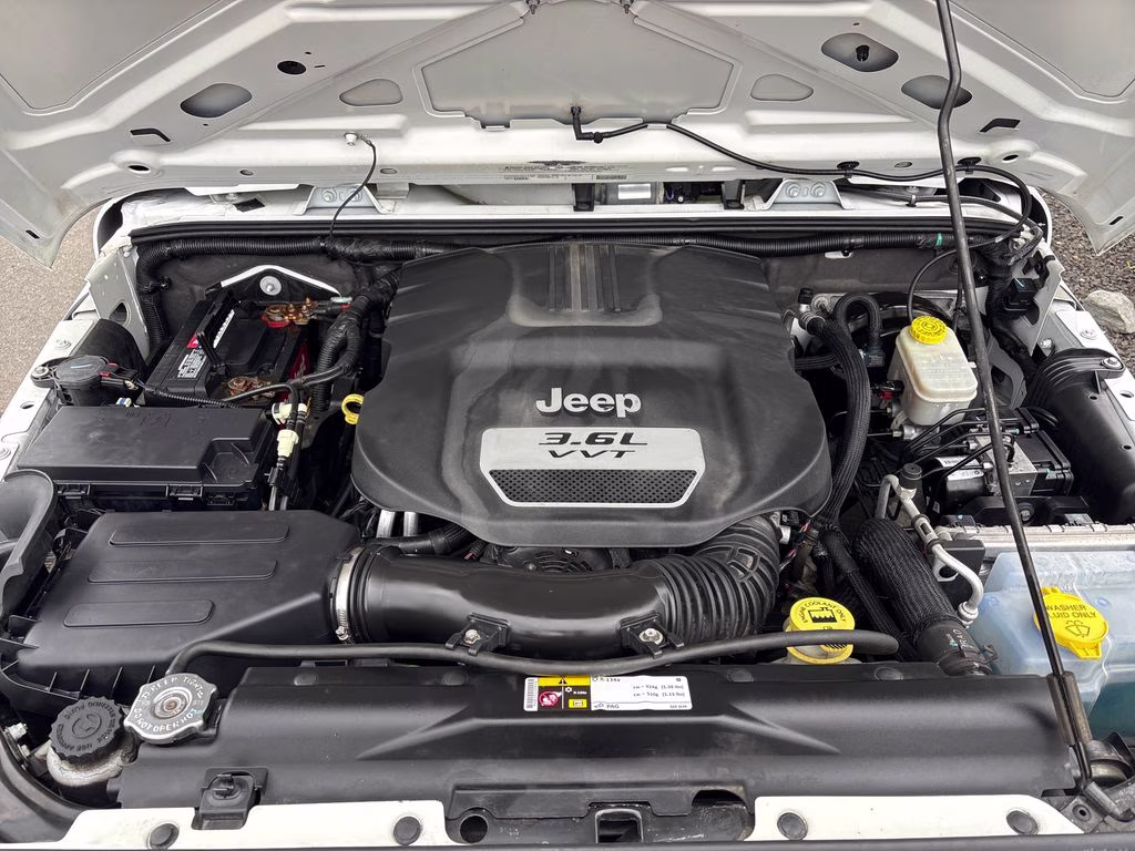 2012 Bright White Clearcoat Jeep Wrangler Unlimited Sport 4X4 SUV