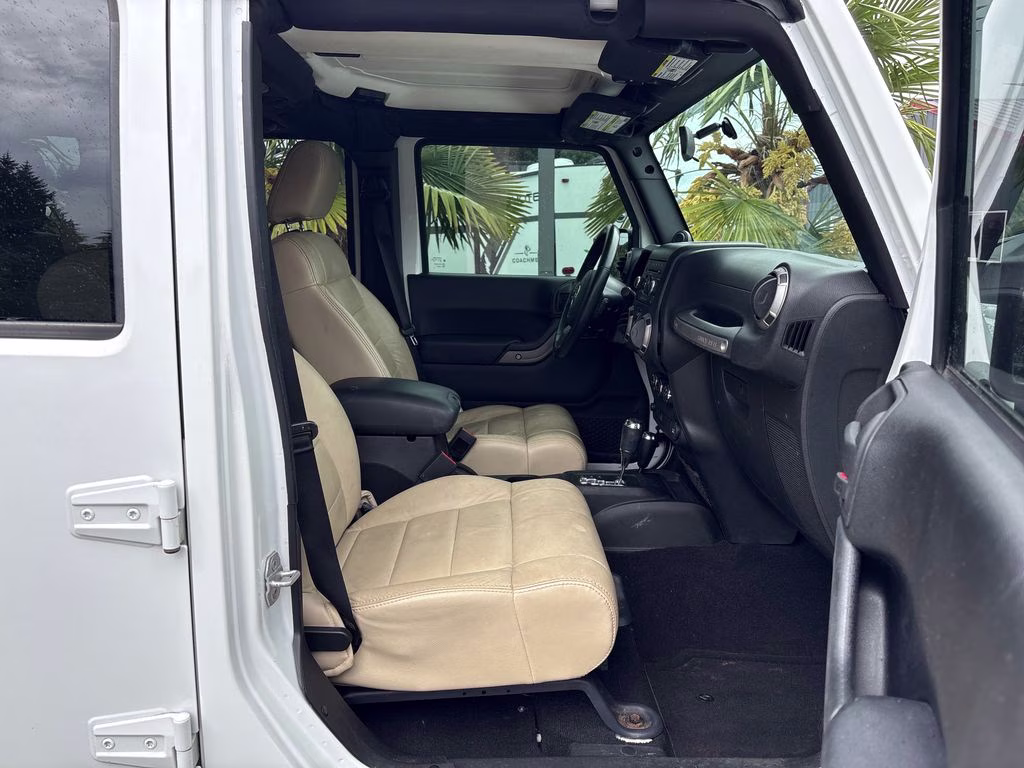 2012 Bright White Clearcoat Jeep Wrangler Unlimited Sport 4X4 SUV