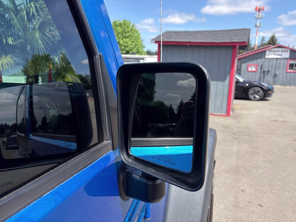 2015 Hydro Blue Pearl Coat Jeep Wrangler Willys Wheeler 4X4 SUV