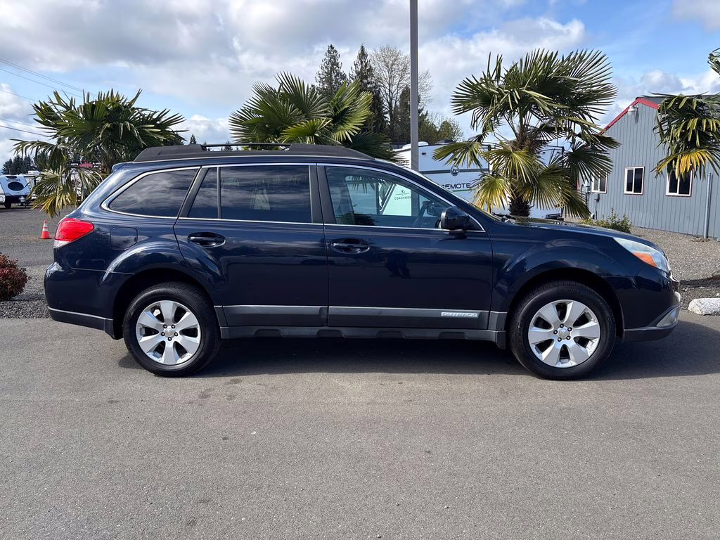 2012 Deep Indigo Pearl Subaru Outback 2.5i Premium AWD Crossover