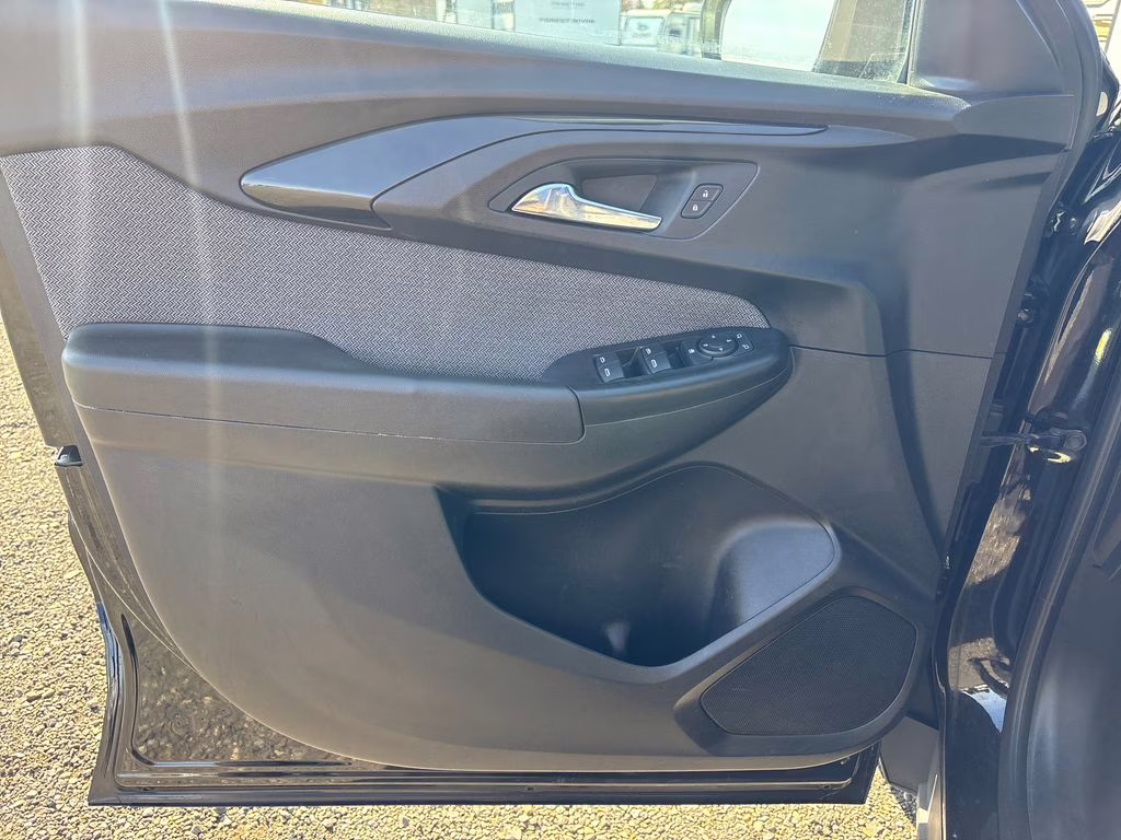 2021 Mosaic Black Metallic Chevrolet Trailblazer LT AWD SUV