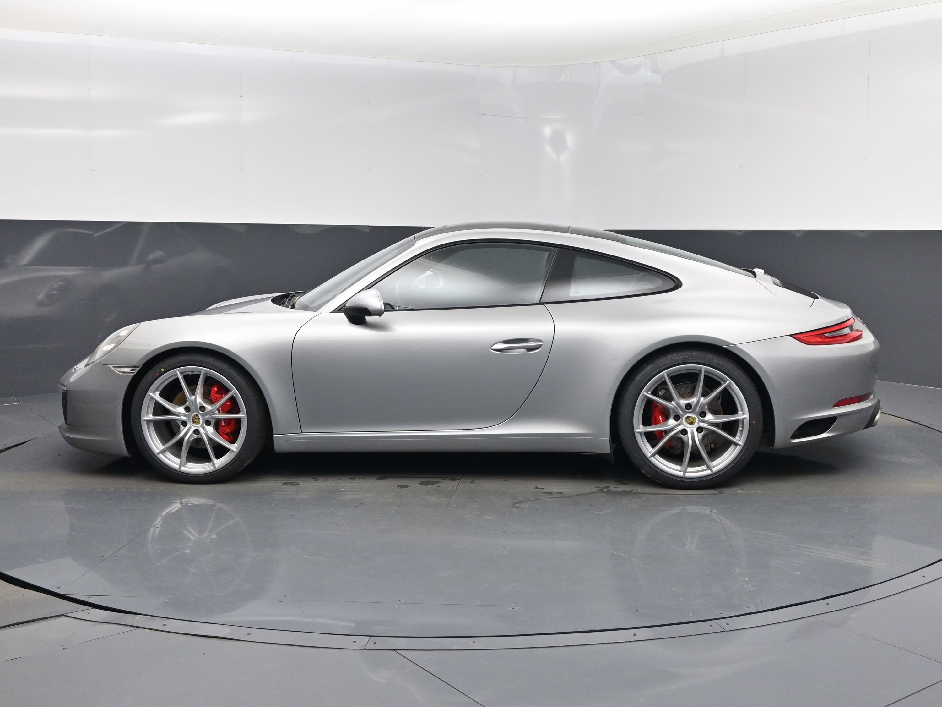 2017 Silver Porsche 911 Carrera Coupe