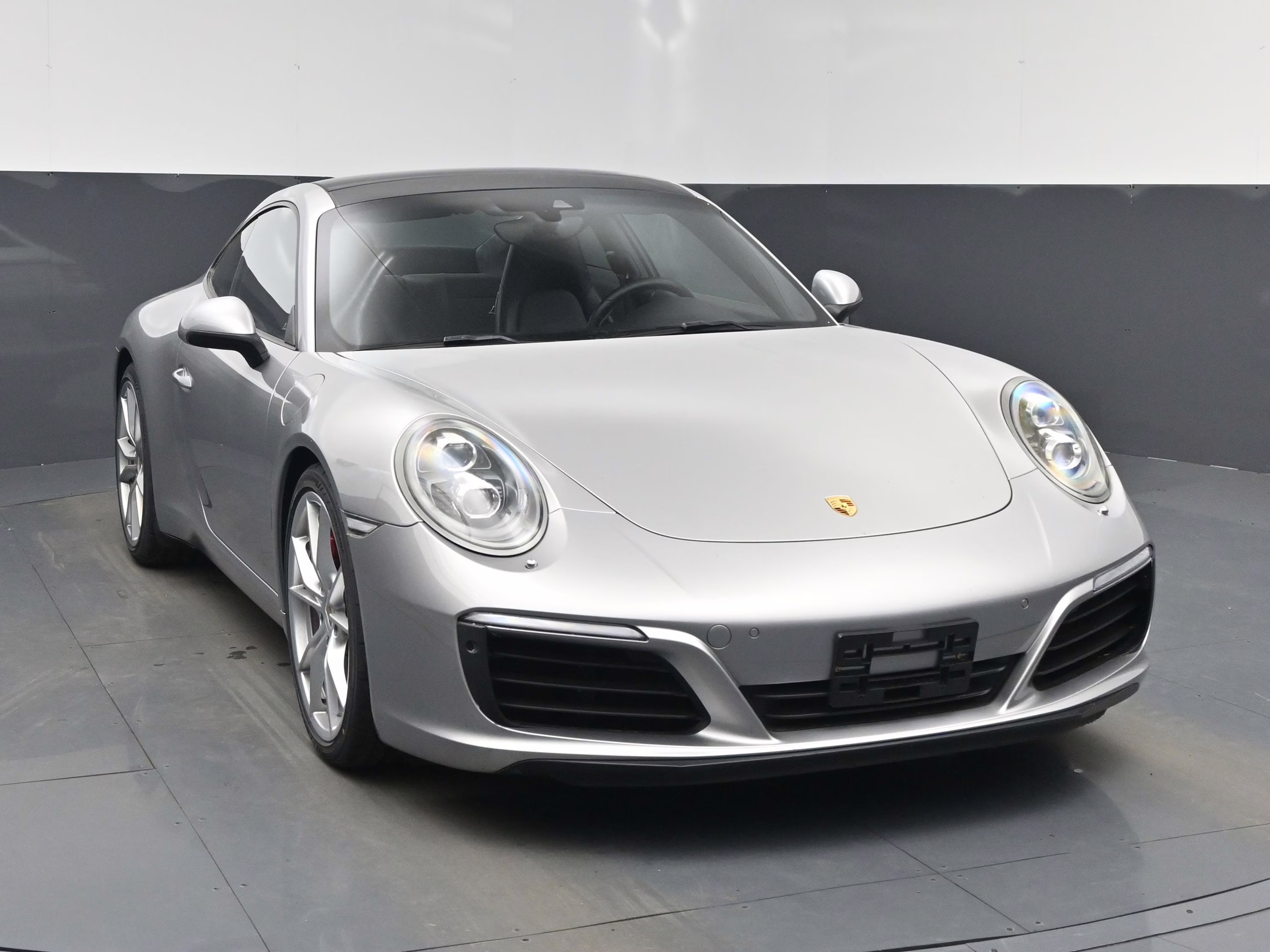 2017 Silver Porsche 911 Carrera Coupe