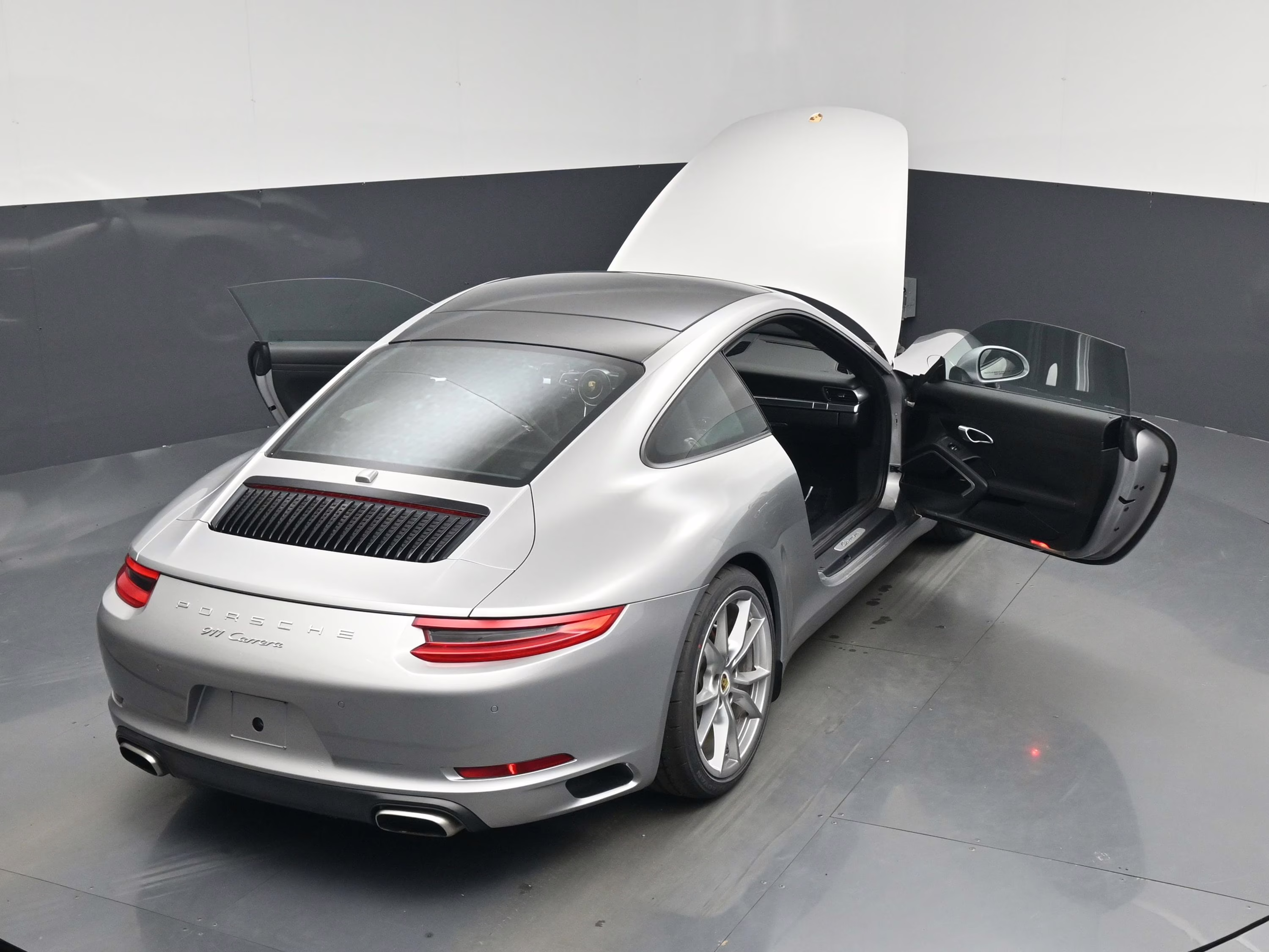 2017 Silver Porsche 911 Carrera Coupe