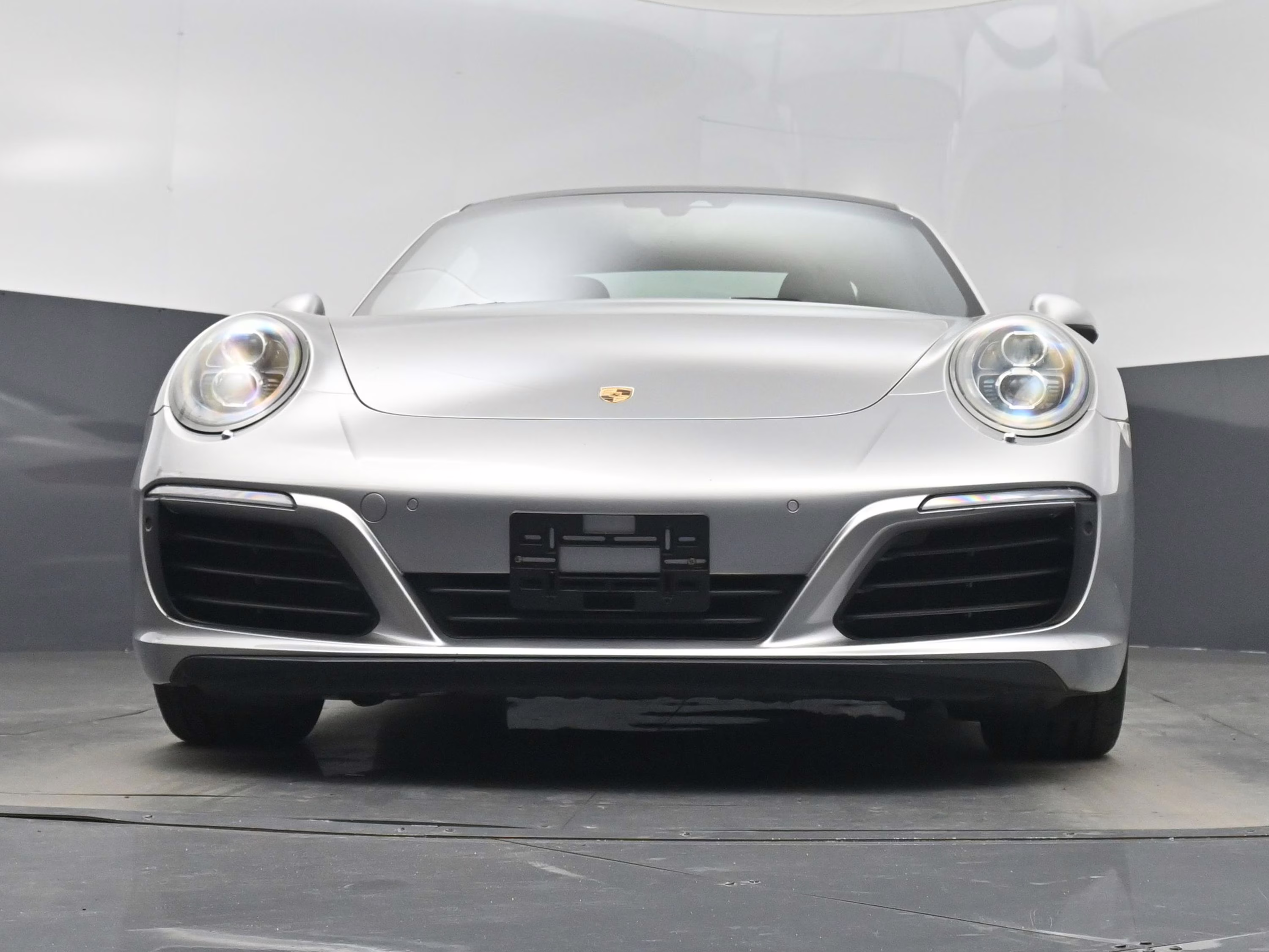 2017 Silver Porsche 911 Carrera Coupe