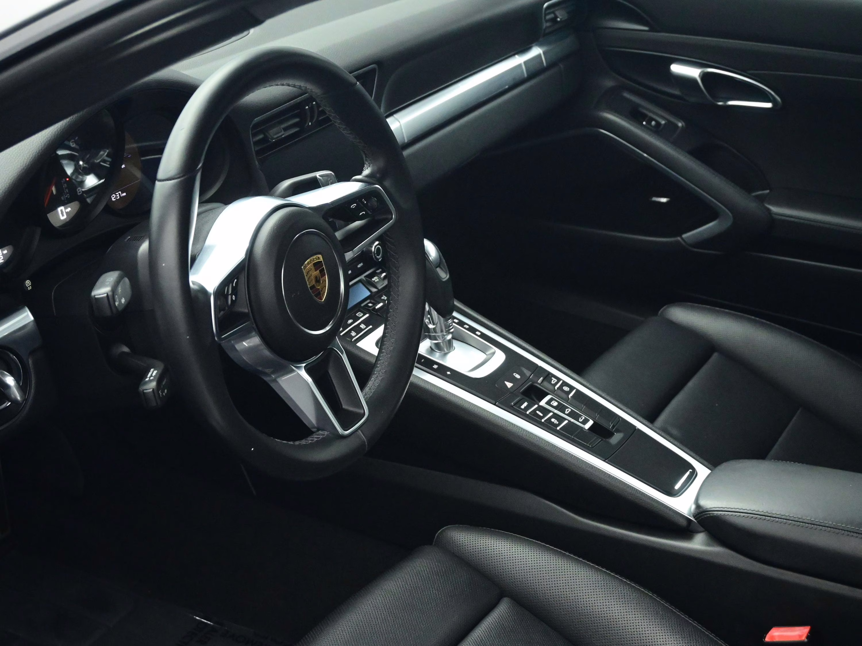 2017 Silver Porsche 911 Carrera Coupe