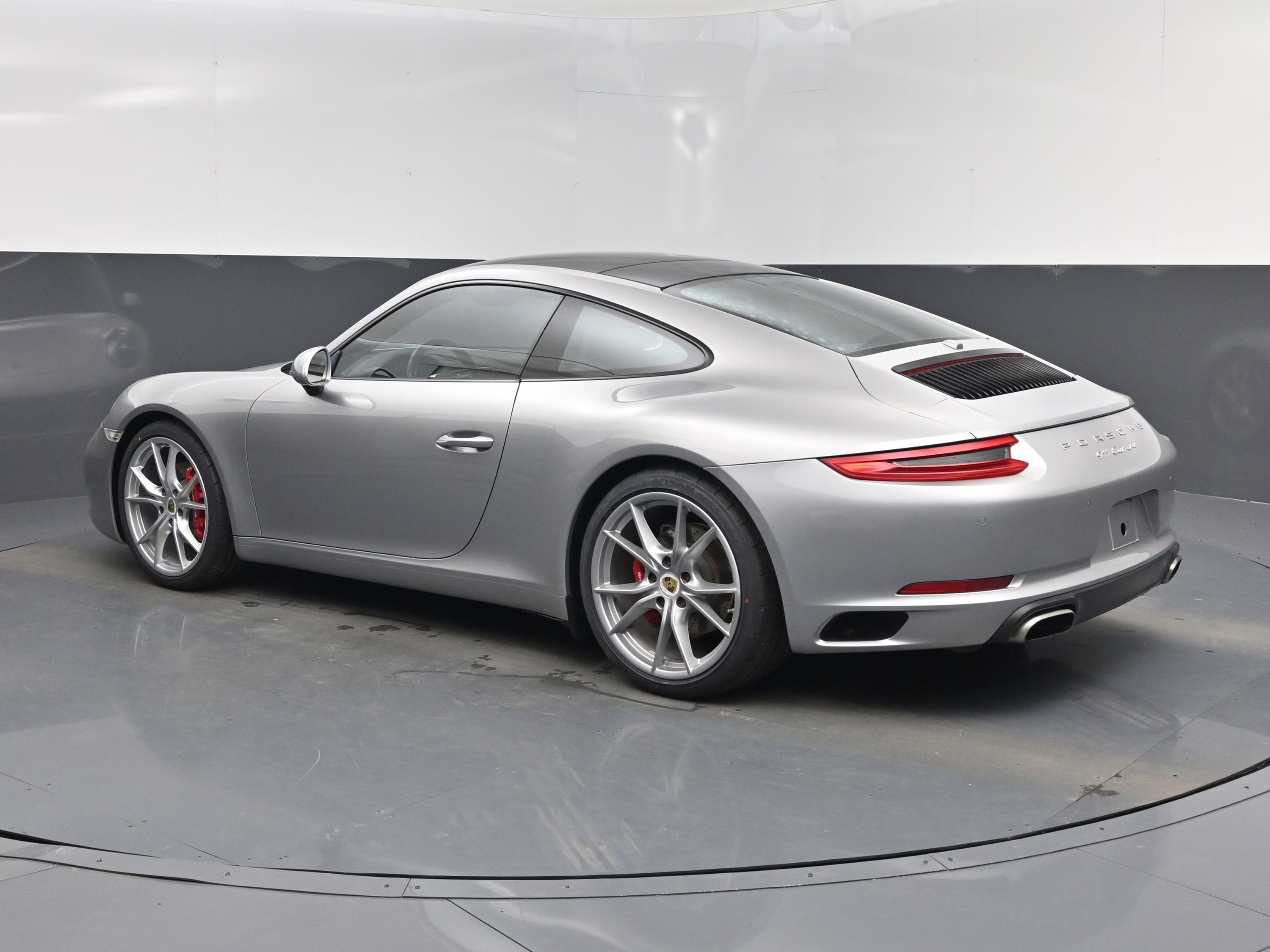 2017 Silver Porsche 911 Carrera Coupe