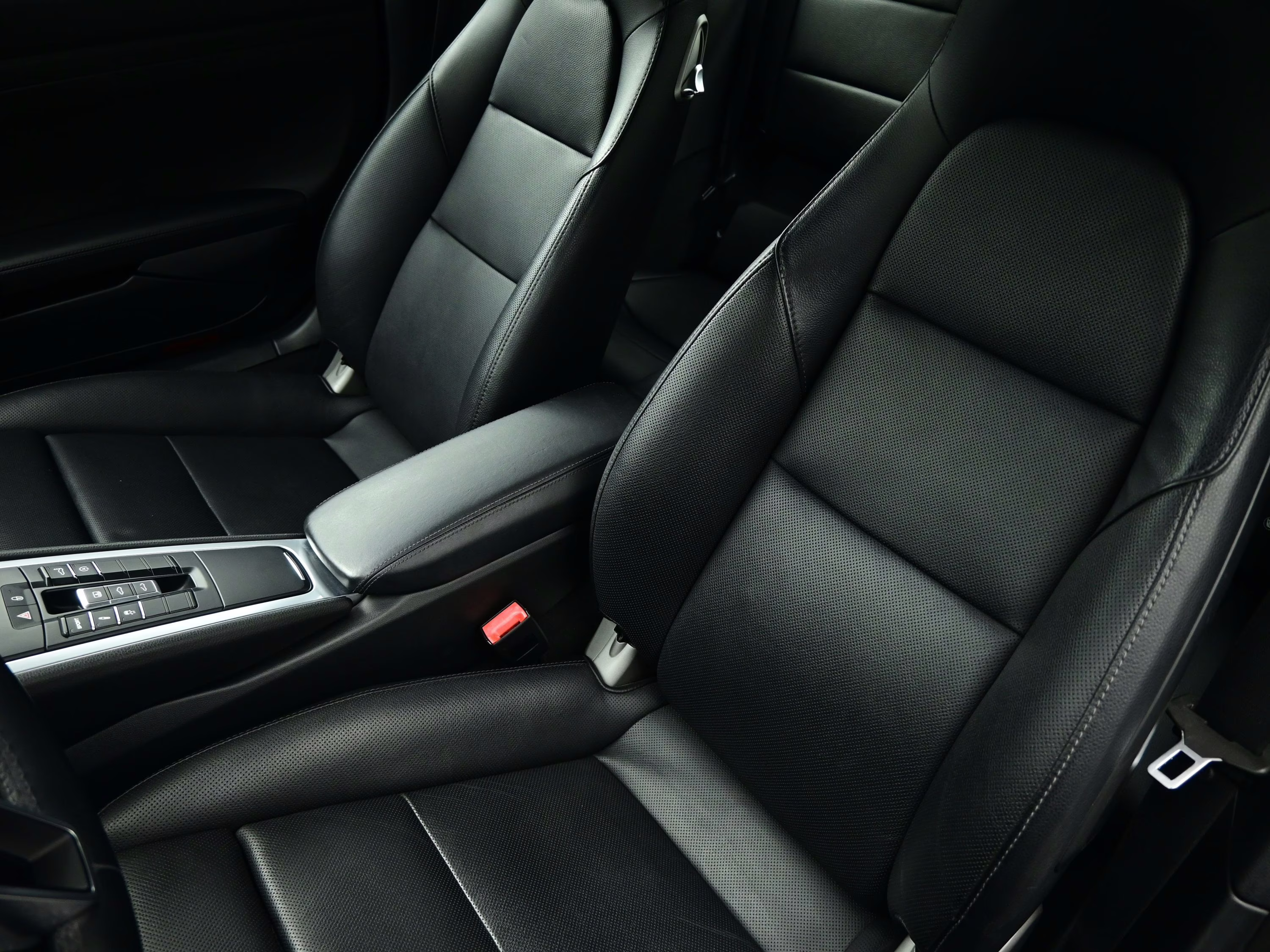 2017 Silver Porsche 911 Carrera Coupe