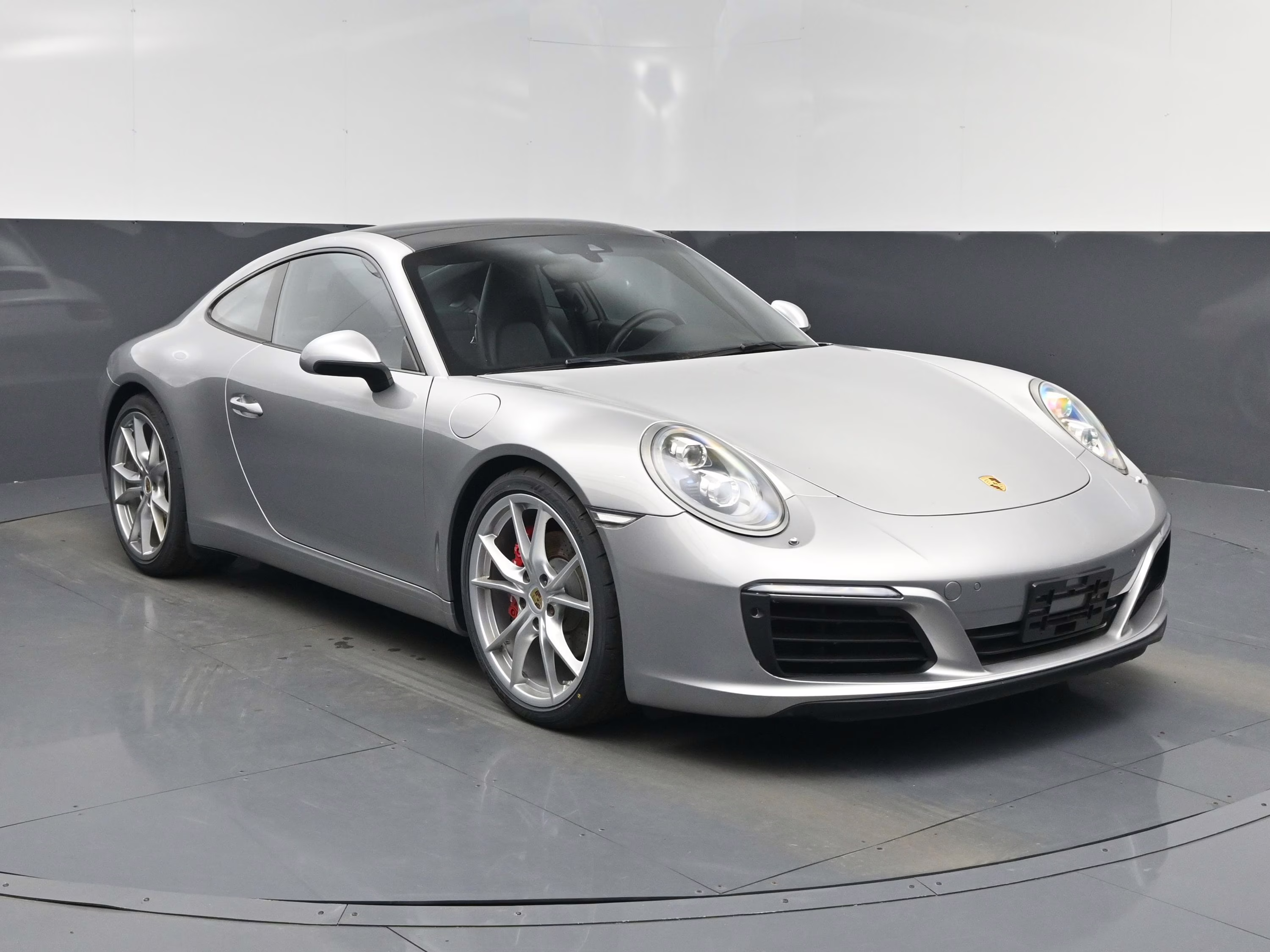 2017 Silver Porsche 911 Carrera Coupe