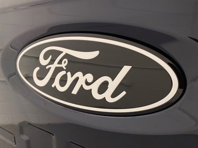 2024 Atlas Blue Metallic Ford F-150 Platinum 4X4 Truck