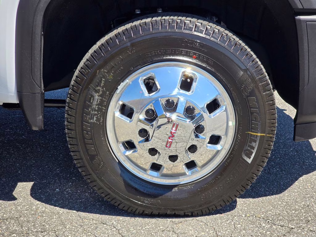 2026 Summit White GMC Sierra 3500HD SLT 4X4 Truck