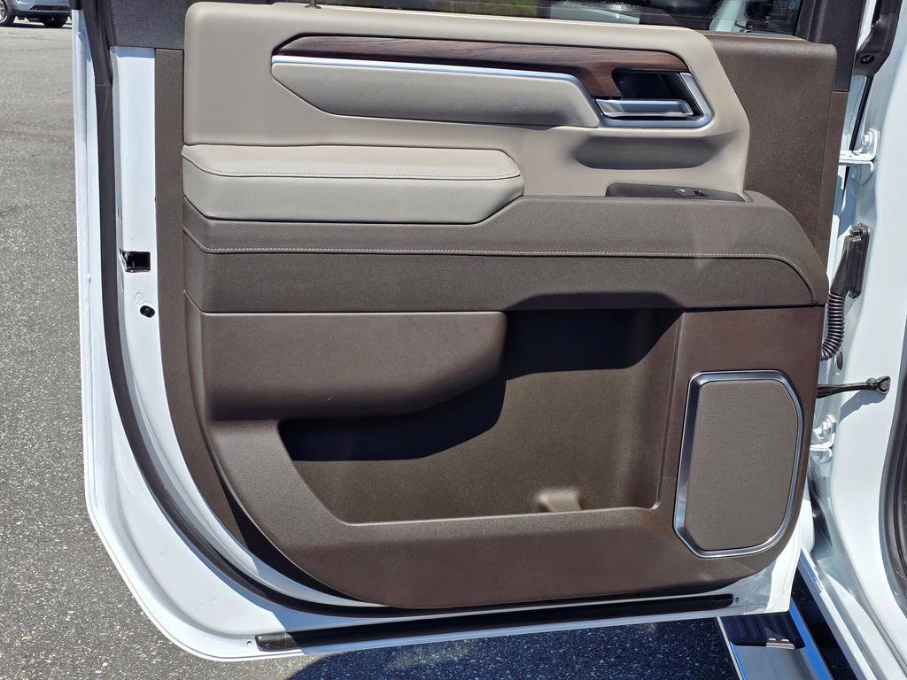 2026 Summit White GMC Sierra 3500HD SLT 4X4 Truck