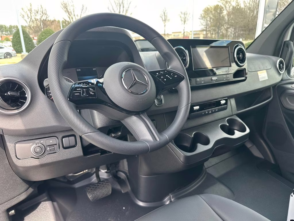 2026 Arctic Mercedes-Benz Sprinter 2500 Cargo 170 WB RWD Van