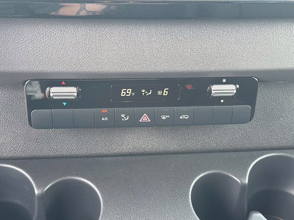 2026 Arctic Mercedes-Benz Sprinter 2500 Cargo 170 WB RWD Van