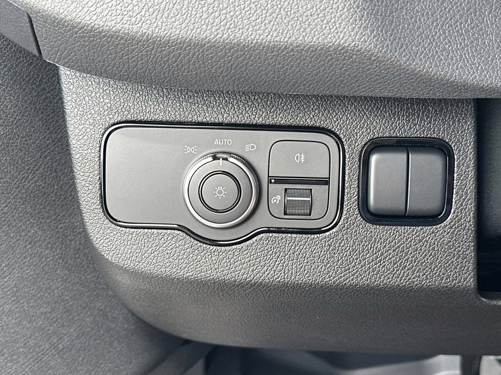 2026 Arctic Mercedes-Benz Sprinter 2500 Cargo 170 WB RWD Van