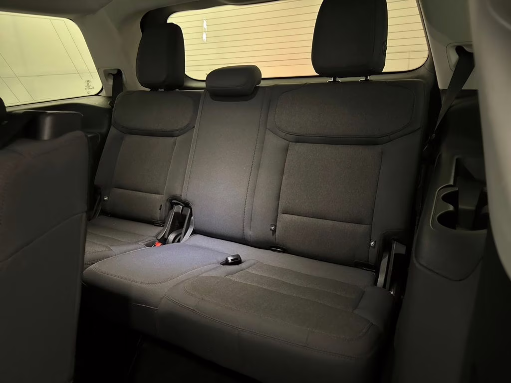 2025 Oxford White Ford Expedition Active RWD SUV