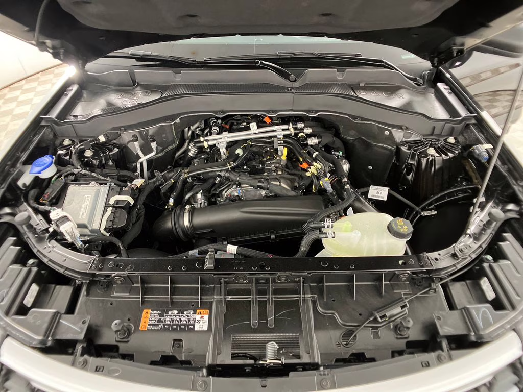 2026 Agate Black Metallic Ford Explorer Active RWD SUV