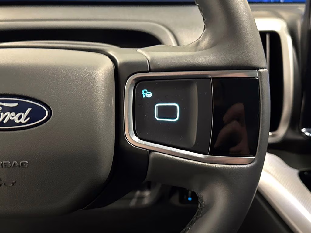 2025 Oxford White Ford Expedition Active RWD SUV