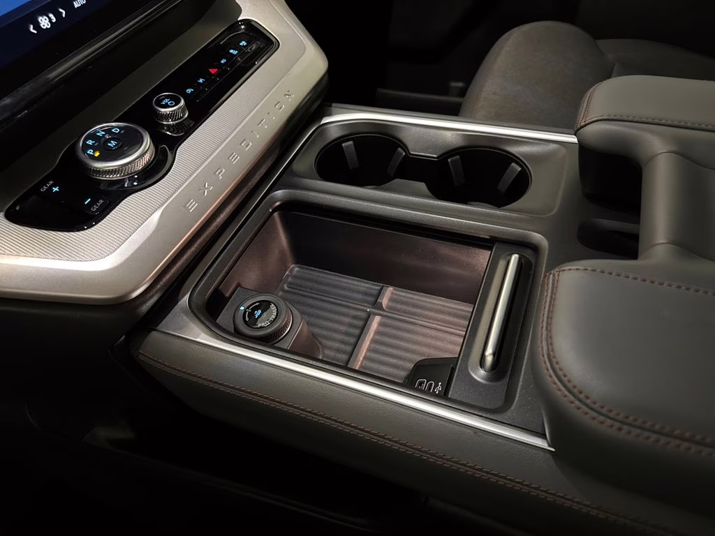 2025 Oxford White Ford Expedition Active RWD SUV