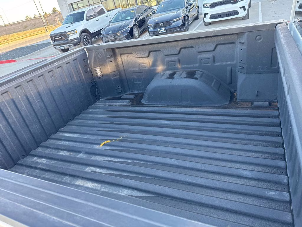 2025 Summit White Chevrolet Silverado 1500 LT 4X4 Truck