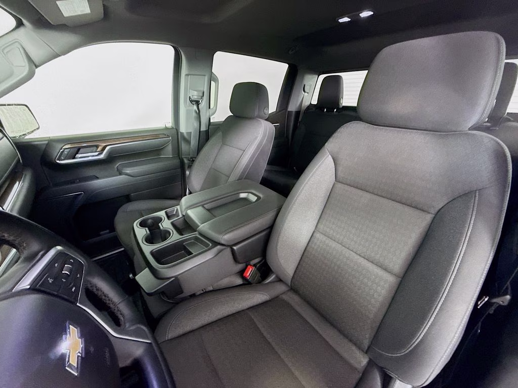 2025 Summit White Chevrolet Silverado 1500 LT 4X4 Truck