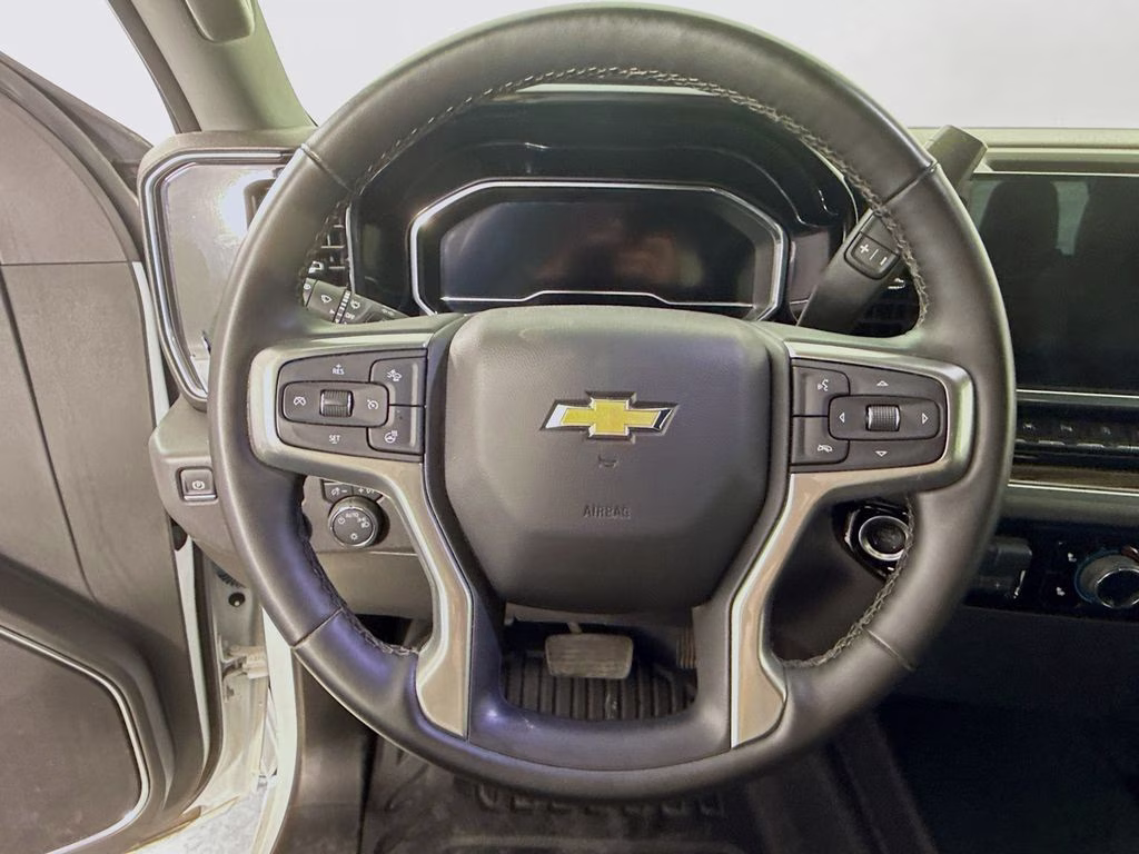 2025 Summit White Chevrolet Silverado 1500 LT 4X4 Truck