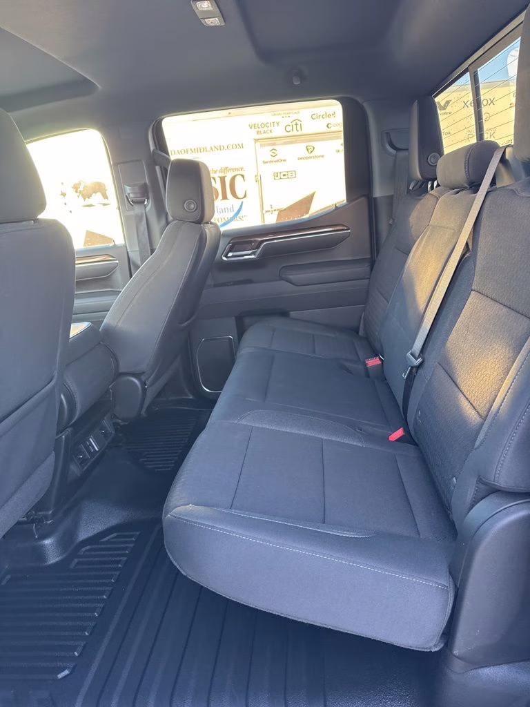 2025 Summit White Chevrolet Silverado 1500 LT 4X4 Truck