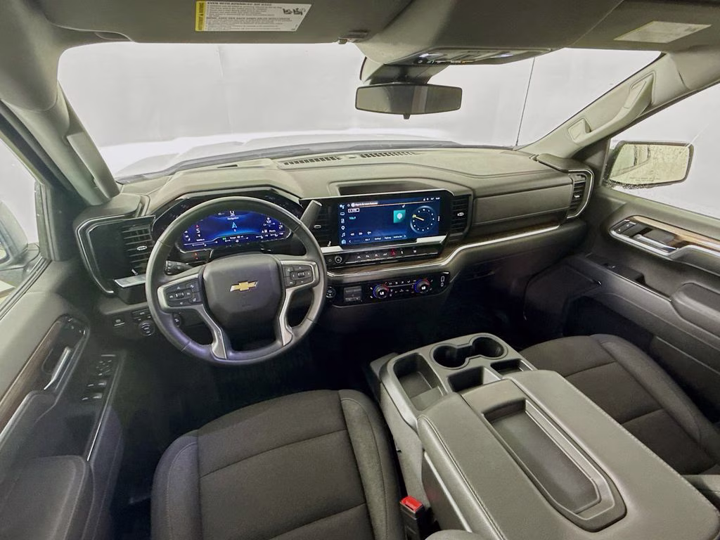 2025 Summit White Chevrolet Silverado 1500 LT 4X4 Truck