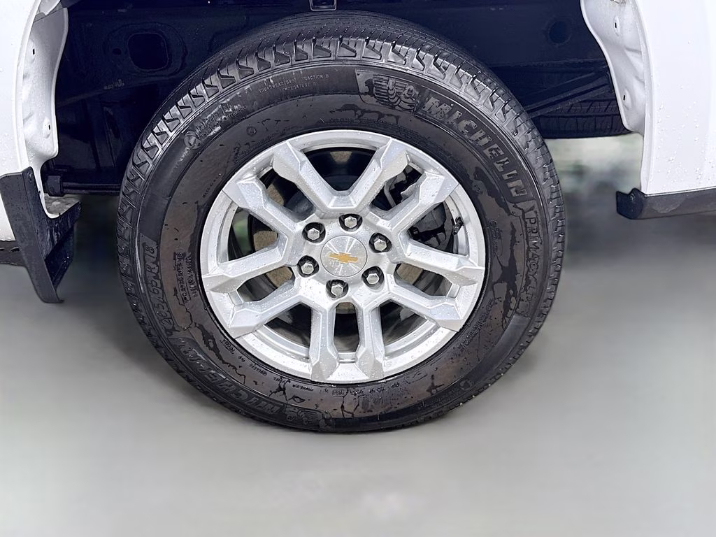 2025 Summit White Chevrolet Silverado 1500 LT 4X4 Truck
