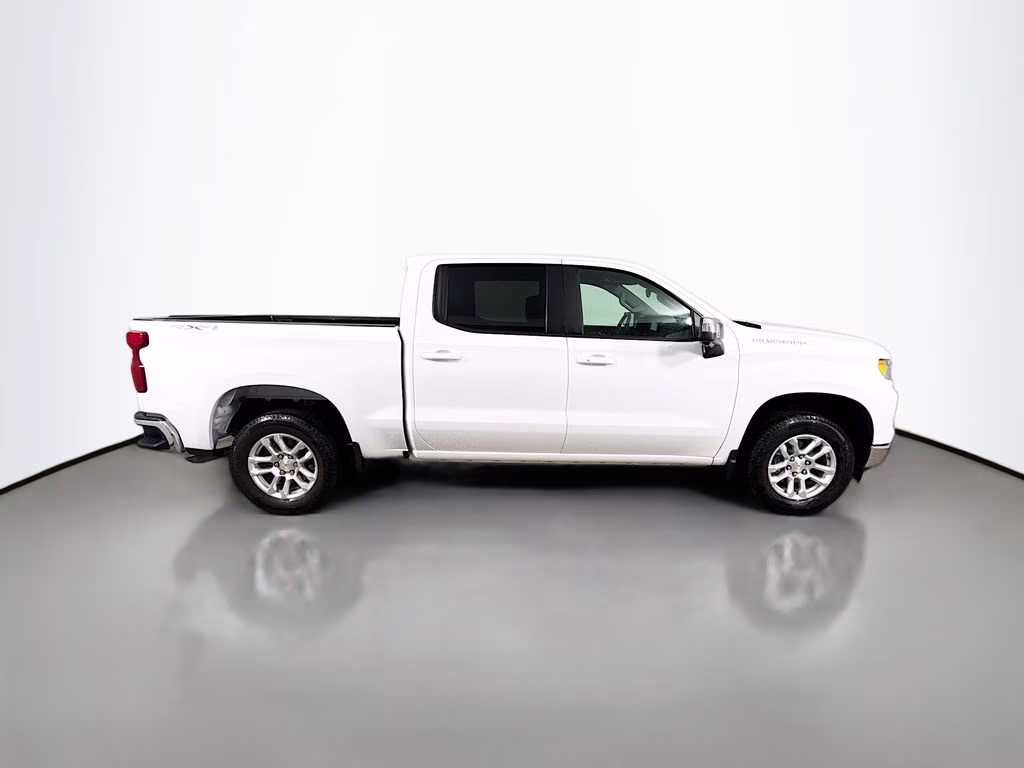 2025 Summit White Chevrolet Silverado 1500 LT 4X4 Truck