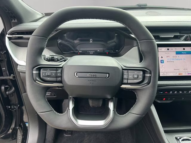 2026 Diamond Black Crystal Pearlcoat Jeep Cherokee Laredo 4X4 SUV