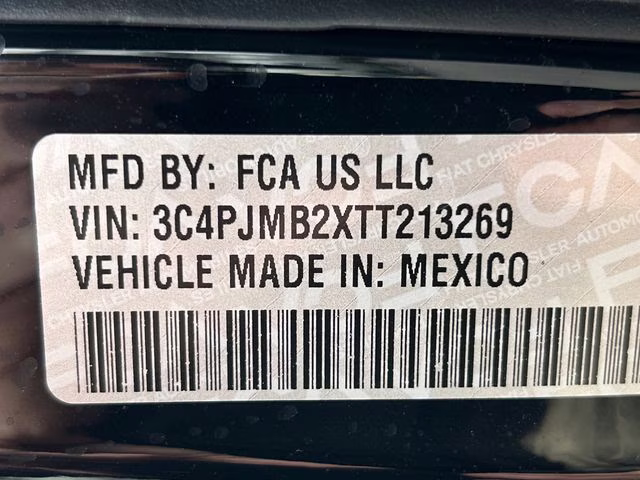 2026 Diamond Black Crystal Pearlcoat Jeep Cherokee Laredo 4X4 SUV