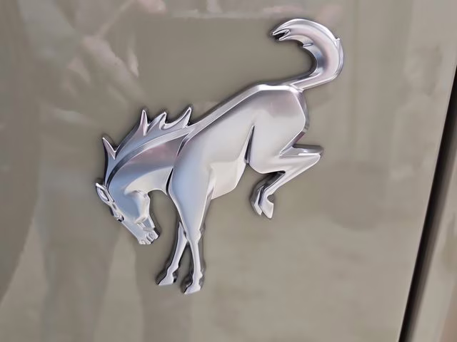 2026 Desert Sand Ford Bronco Outer Banks 4X4 SUV