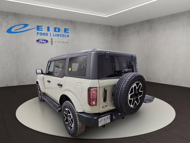 2026 Desert Sand Ford Bronco Outer Banks 4X4 SUV