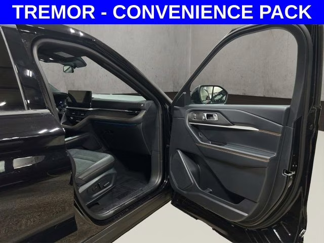 2026 Agate Black Metallic Ford Explorer Tremor 4X4 SUV