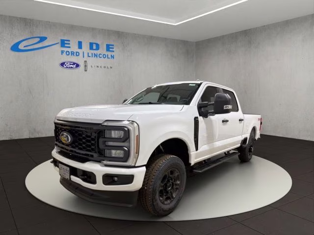 2026 Oxford White Ford Super Duty F-250 SRW XL 4X4 Truck