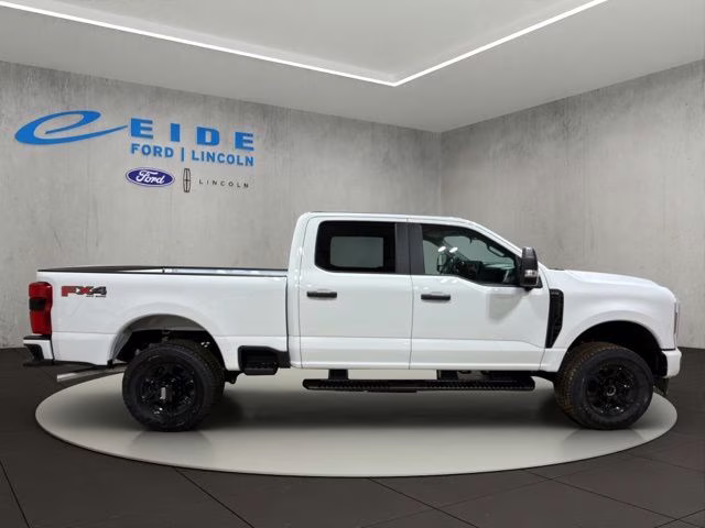 2026 Oxford White Ford Super Duty F-250 SRW XL 4X4 Truck