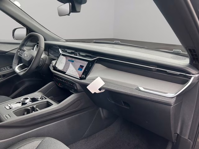 2026 Diamond Black Crystal Pearlcoat Jeep Cherokee Laredo 4X4 SUV