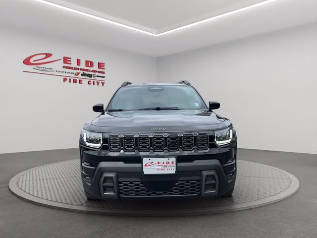 2026 Diamond Black Crystal Pearlcoat Jeep Cherokee Laredo 4X4 SUV