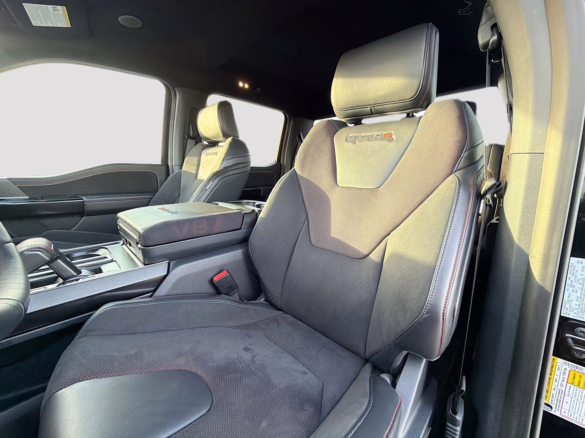 2024 Agate Black Metallic Ford F-150 Raptor 4X4 Truck