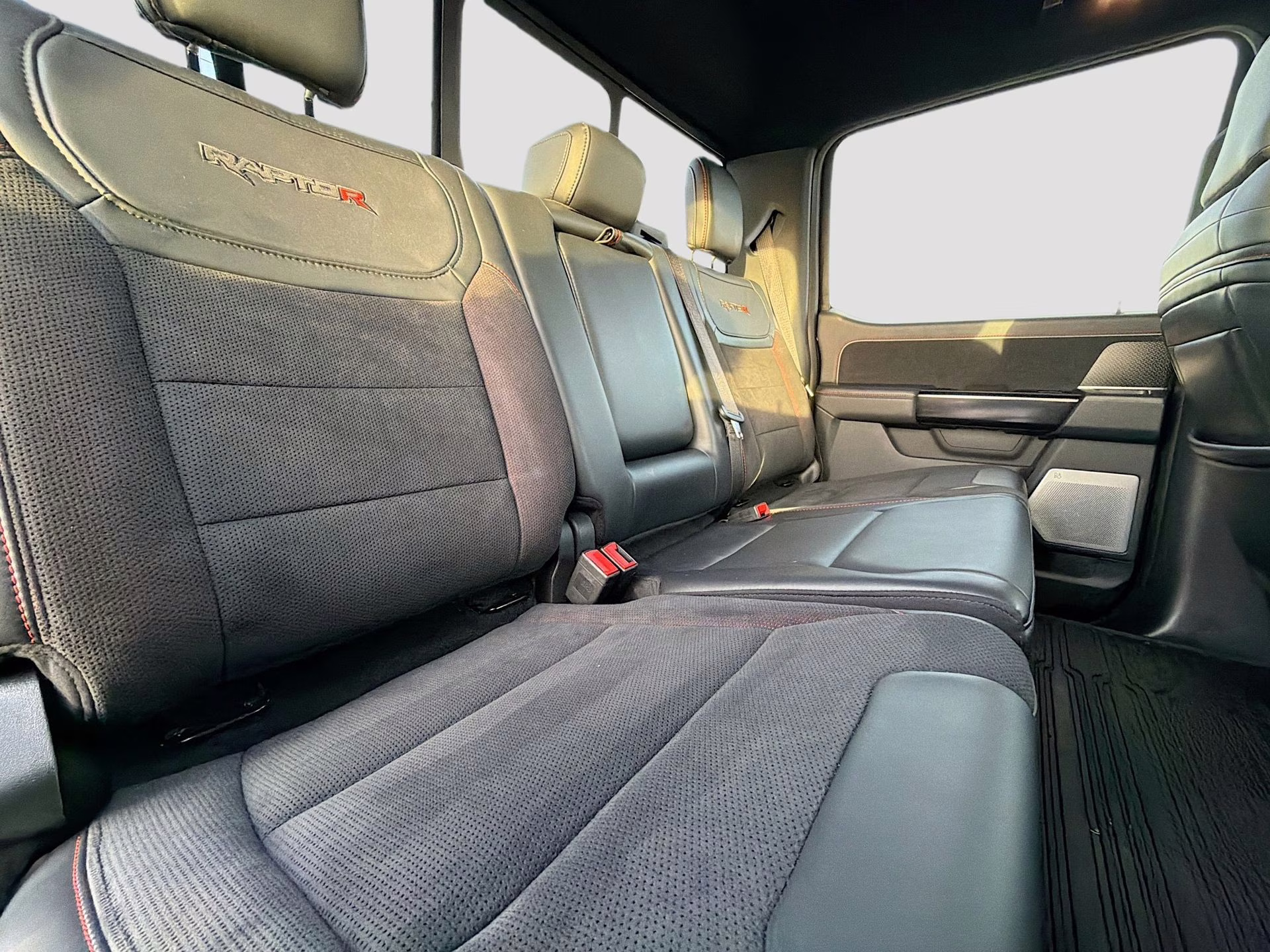 2024 Agate Black Metallic Ford F-150 Raptor 4X4 Truck